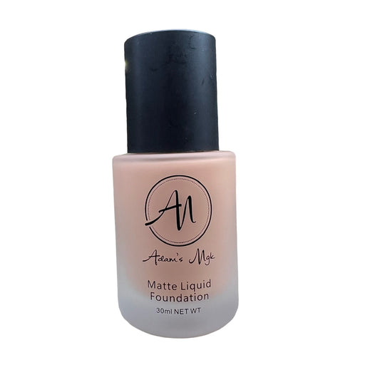 FOND DE TEINT MAGIC SILK FINISH-FINI COUVRANT ET MATIFIANT ( PRECOMMANDE DÉCEMBRE )
