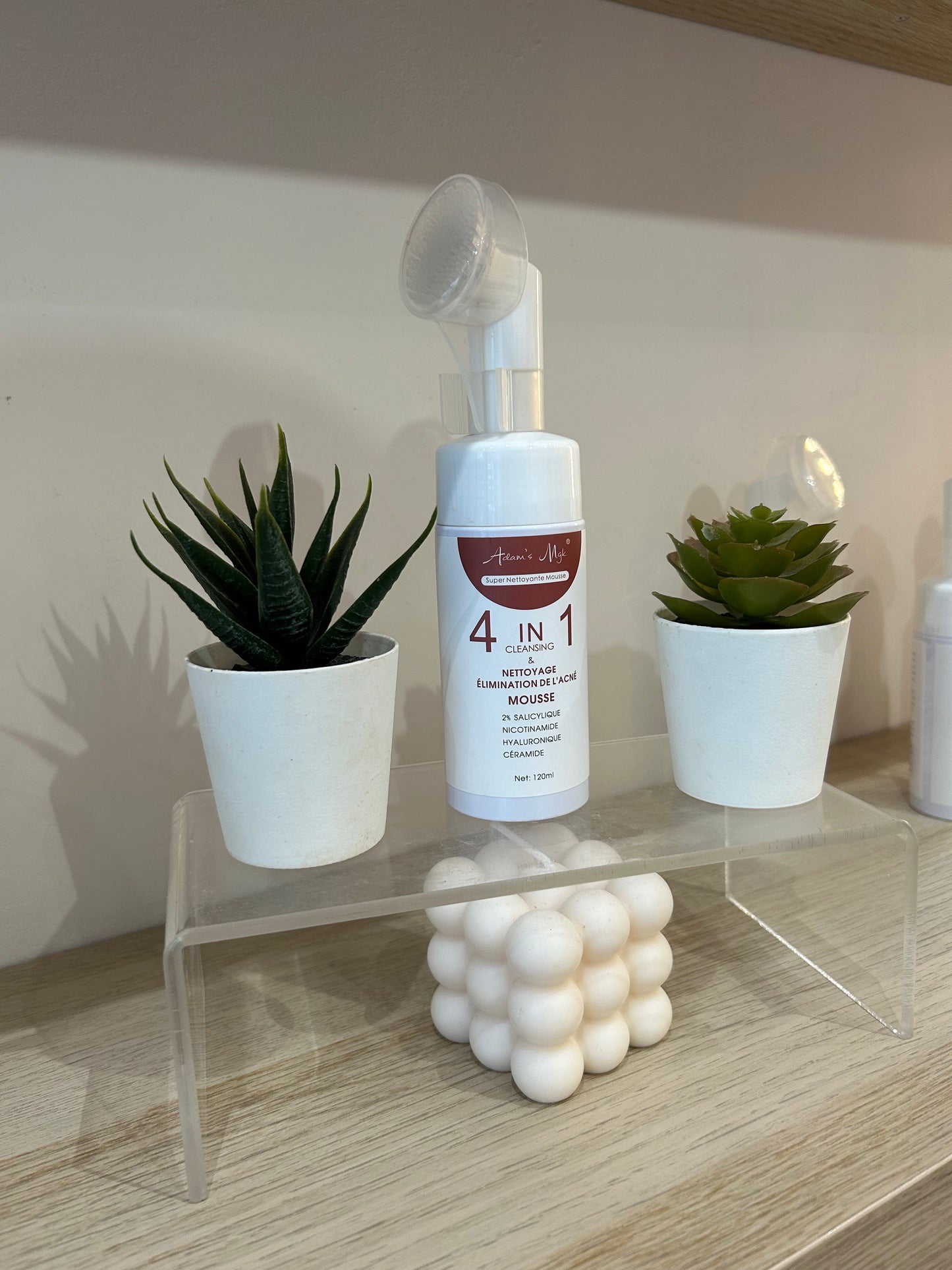NETTOYANT VISAGE (PRECOMMANDE DÉCEMBRE )
